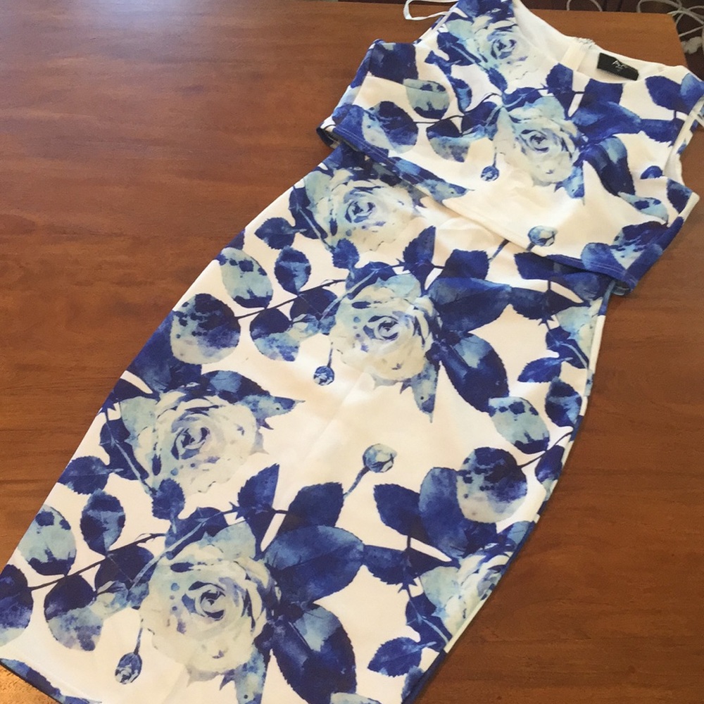 Floral sheath dress with tiered layers
